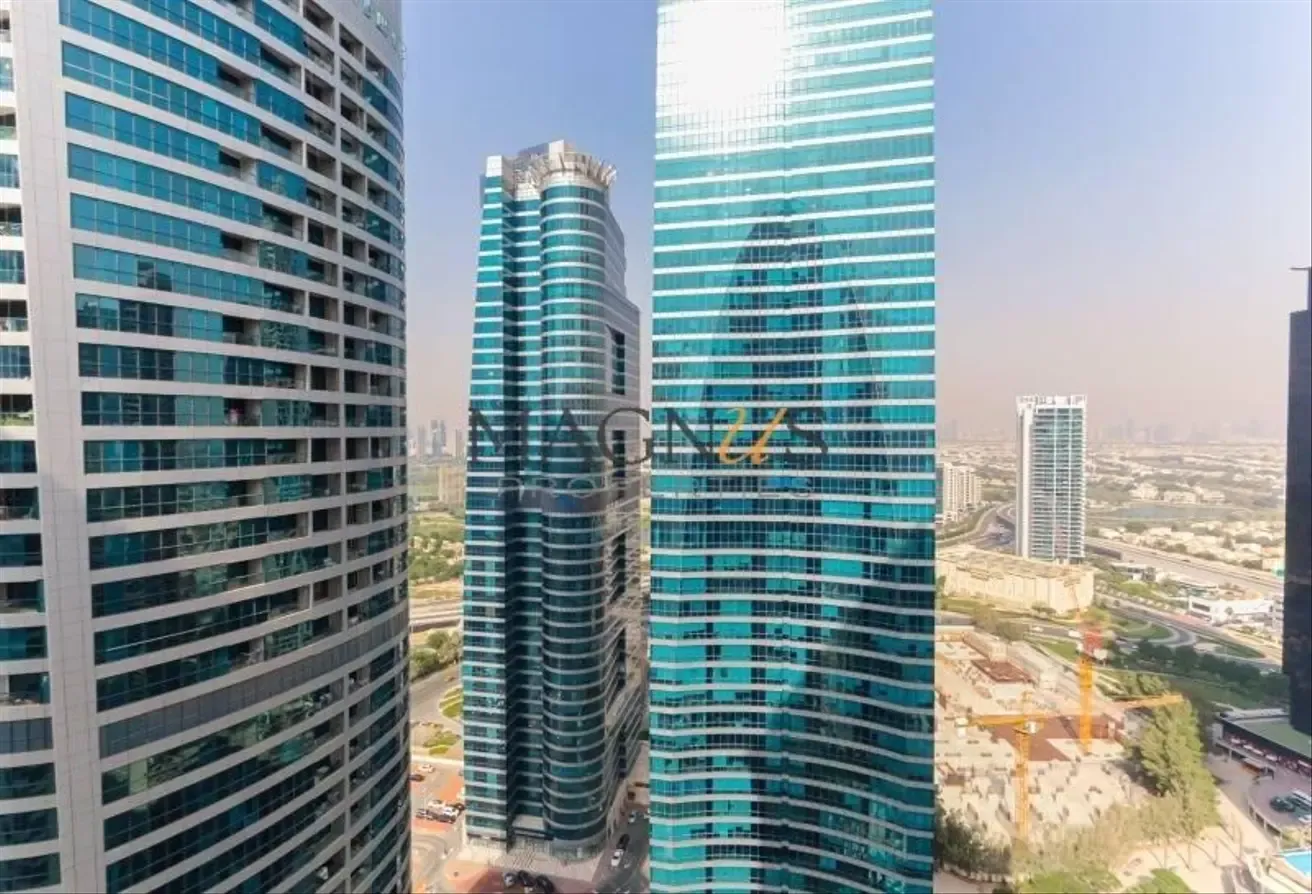 VASTU COMPLAINT | LAKE VIEW | HIGH FLOOR