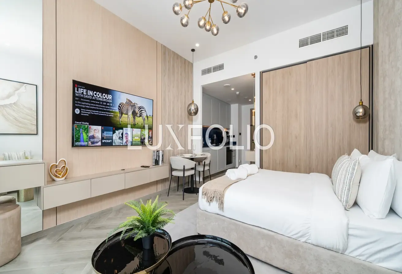 SUMMER OFFER NEWLY FURNISHED STUDIO PENINSULA THREE.