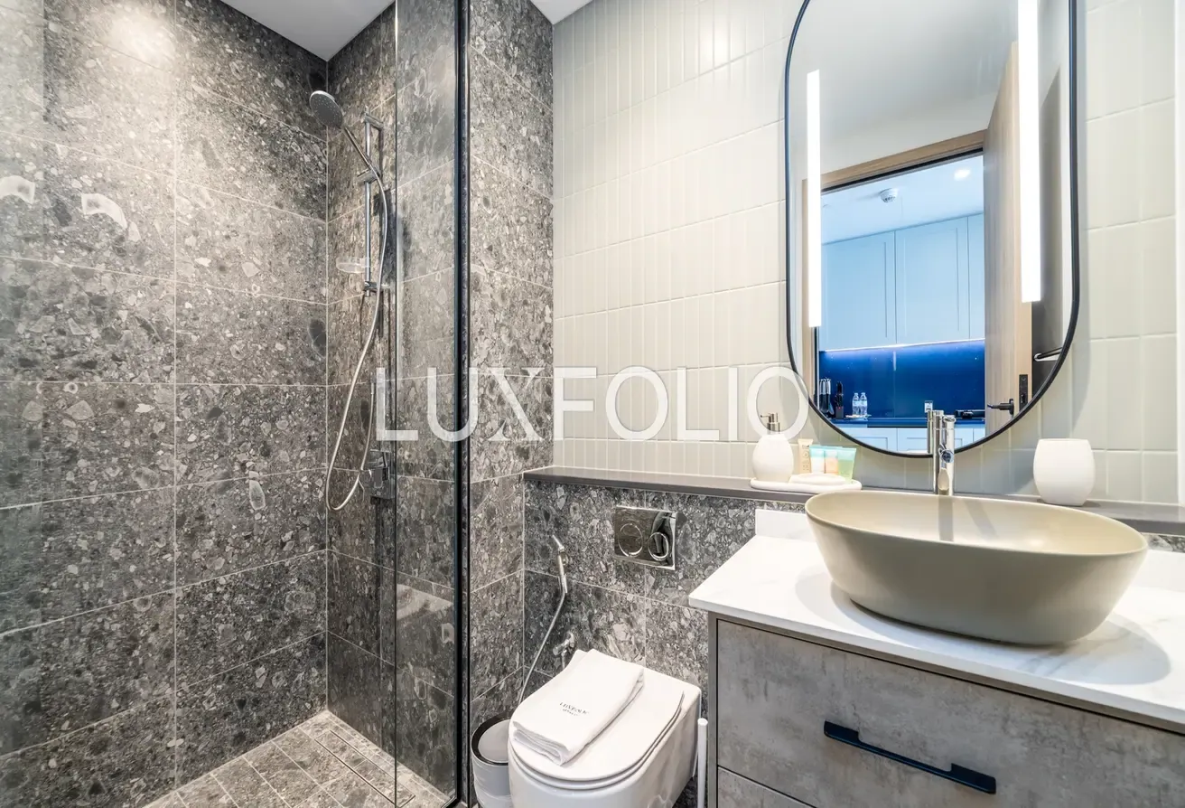 SUMMER OFFER NEWLY FURNISHED STUDIO PENINSULA THREE.