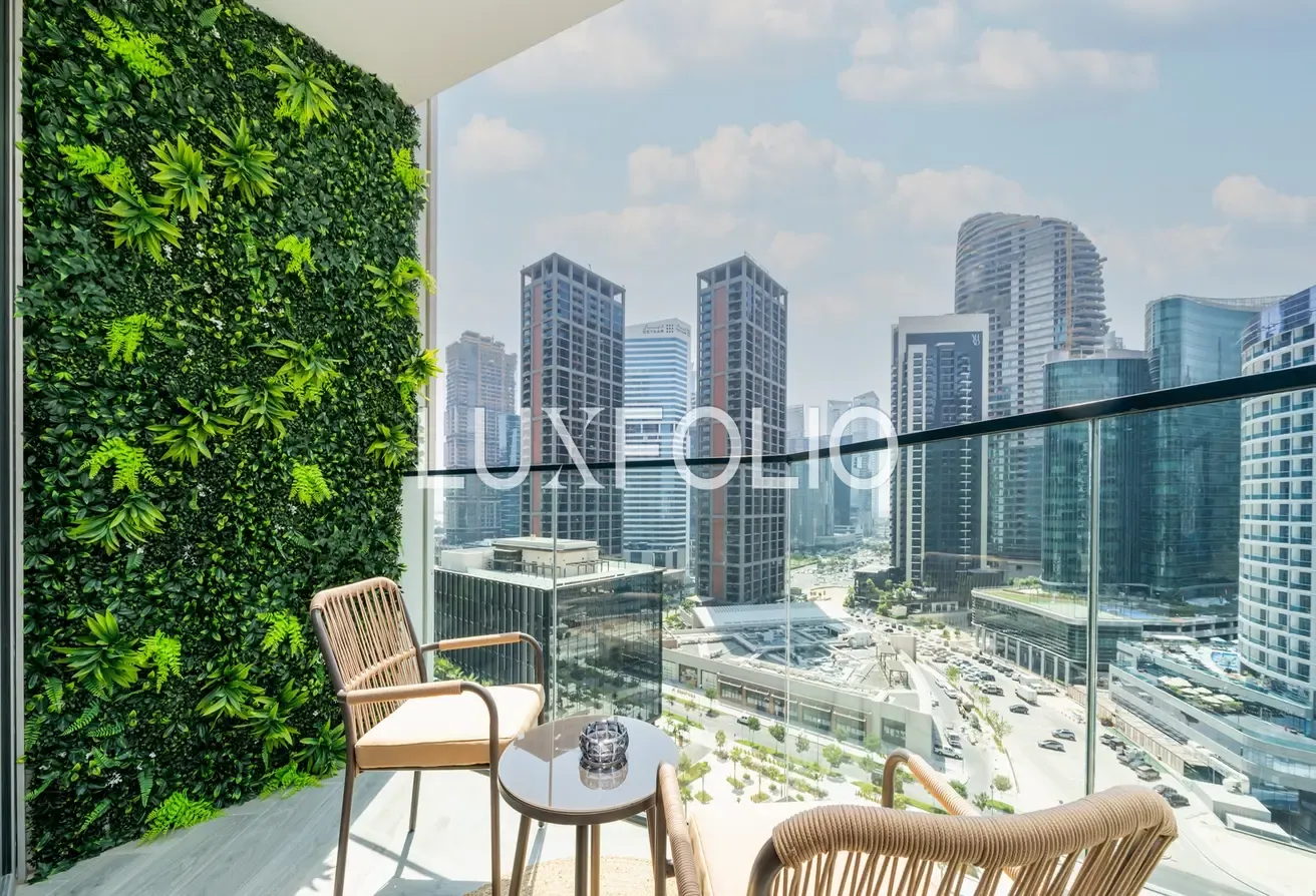 SUMMER OFFER NEWLY FURNISHED STUDIO PENINSULA THREE.