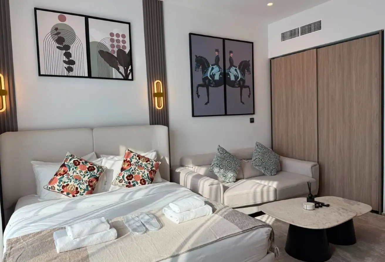 Luxury Business Bay Studio | Burj Khalifa View