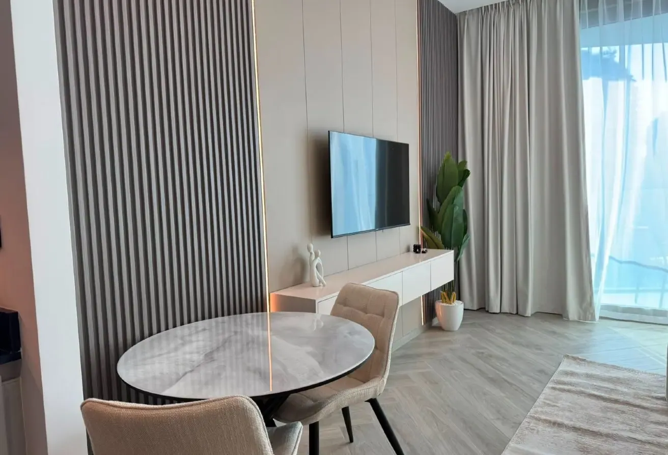 Luxury Business Bay Studio | Burj Khalifa View