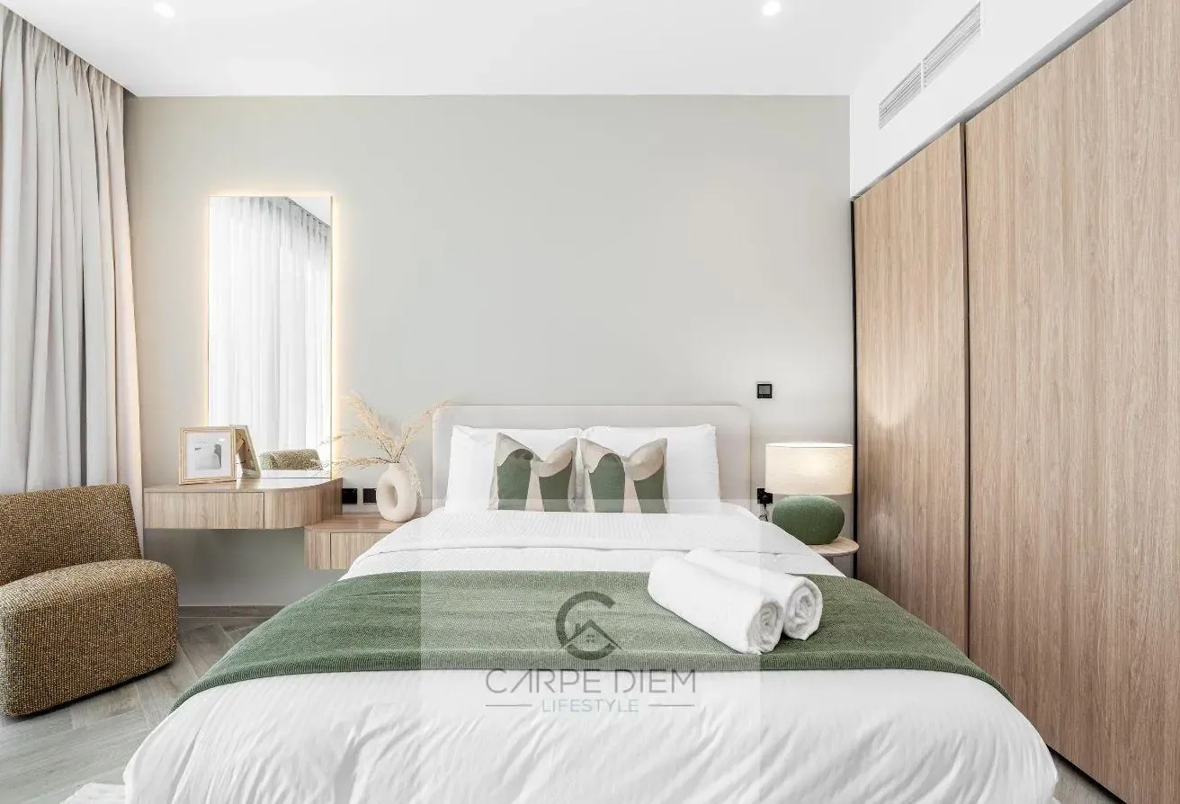 Luxury Furnished Studio | Waterfront Living | All