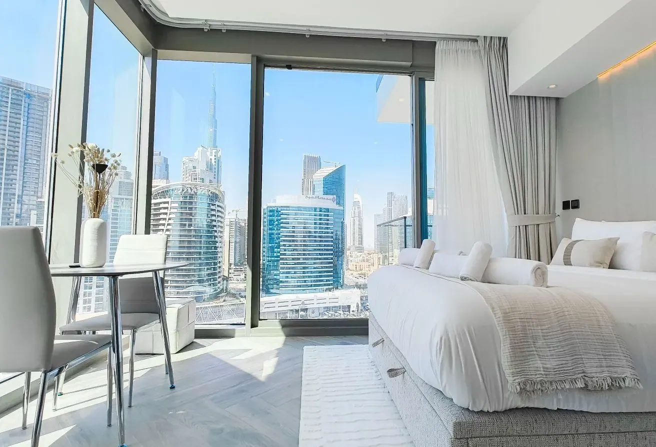 BURJ KHALIFA CORNER VIEW | RENOVATED STUDIO
