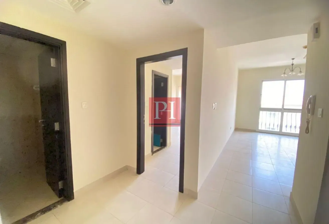 PRIME LOCATION /SPACIOUS/ELEGANT 2BHK APARTMENT