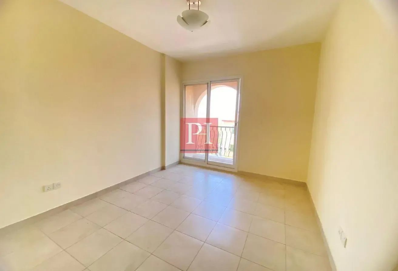 PRIME LOCATION /SPACIOUS/ELEGANT 2BHK APARTMENT
