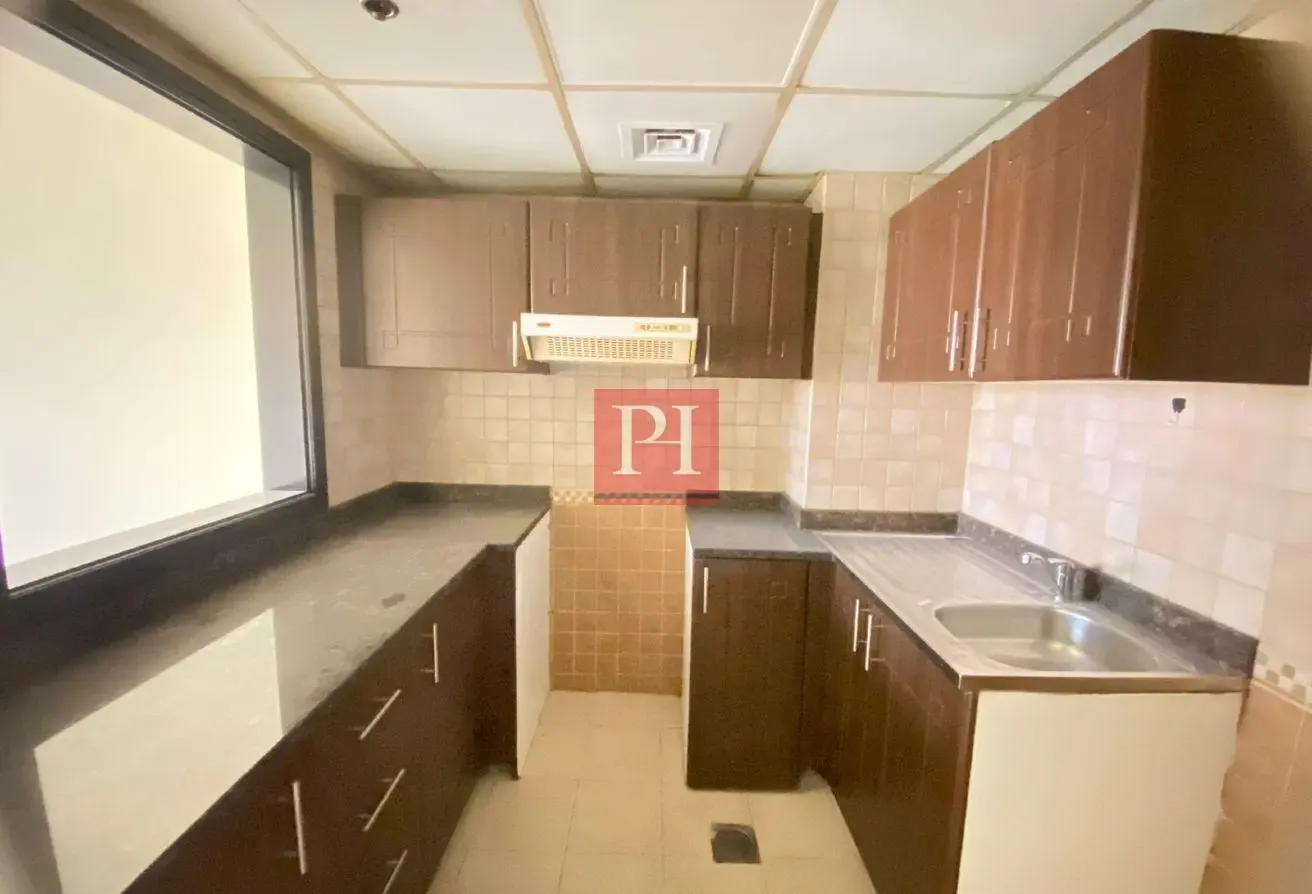 PRIME LOCATION /SPACIOUS/ELEGANT 2BHK APARTMENT