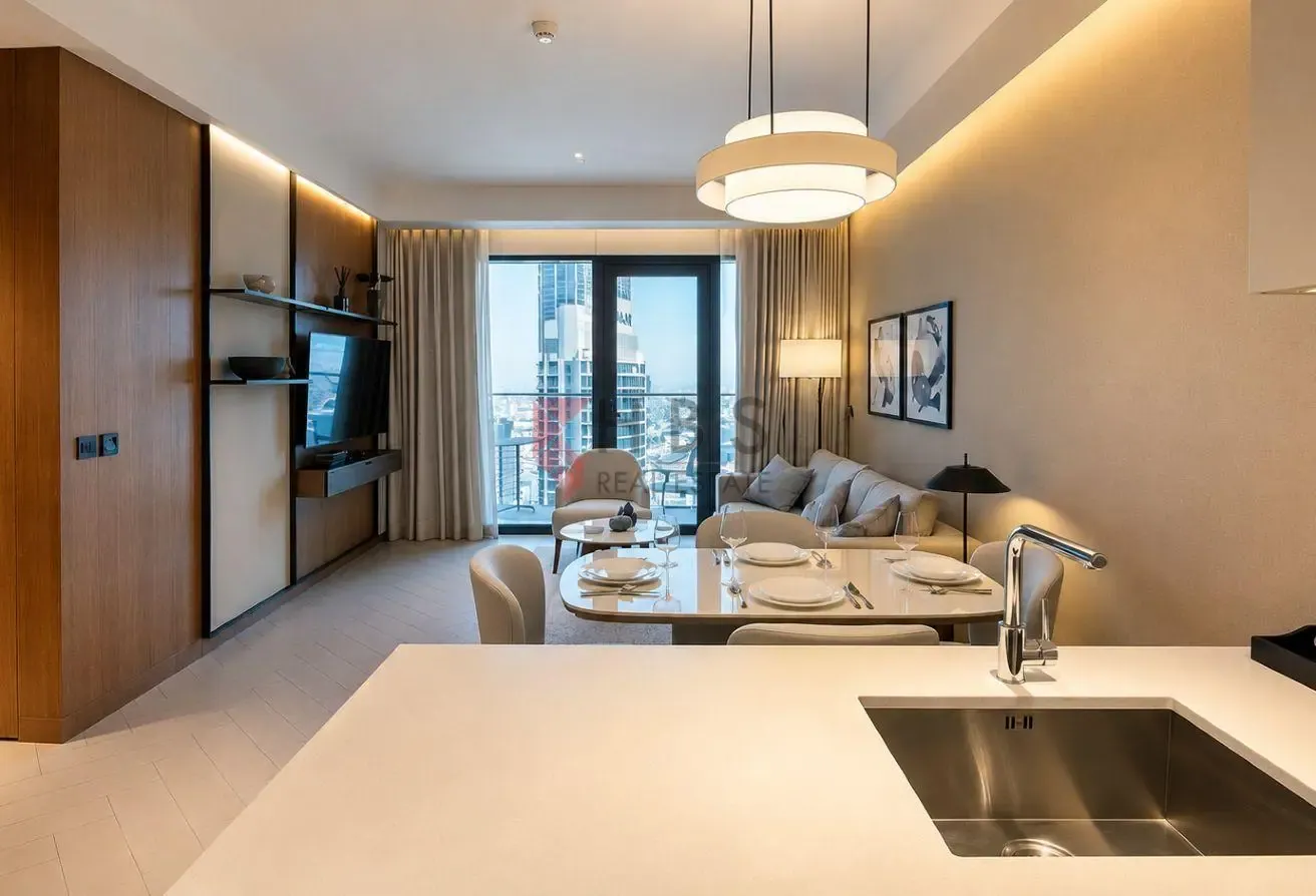 LUXURY FURNISHED 1BHK | HIGH FLOOR| PRIME LOCATION
