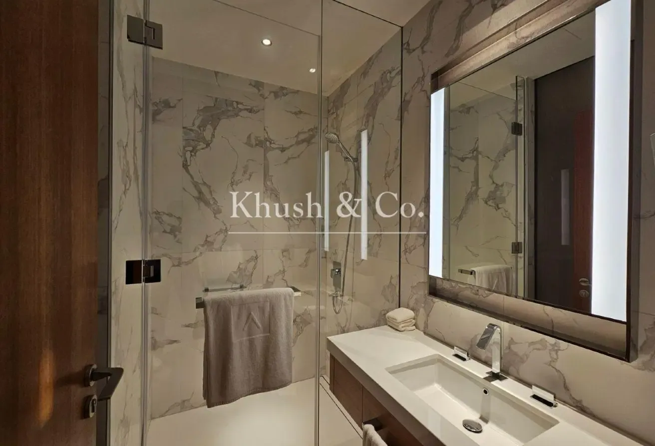 High Floor Apartment | Sunset & Sea Views