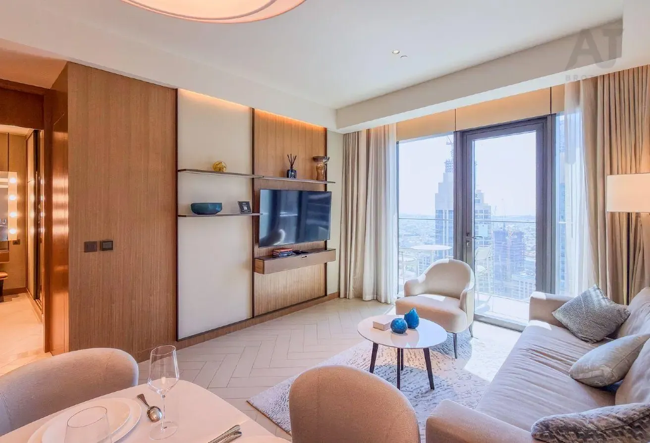 Premium Floor | Fully Equipped | Bills Inclusive!!