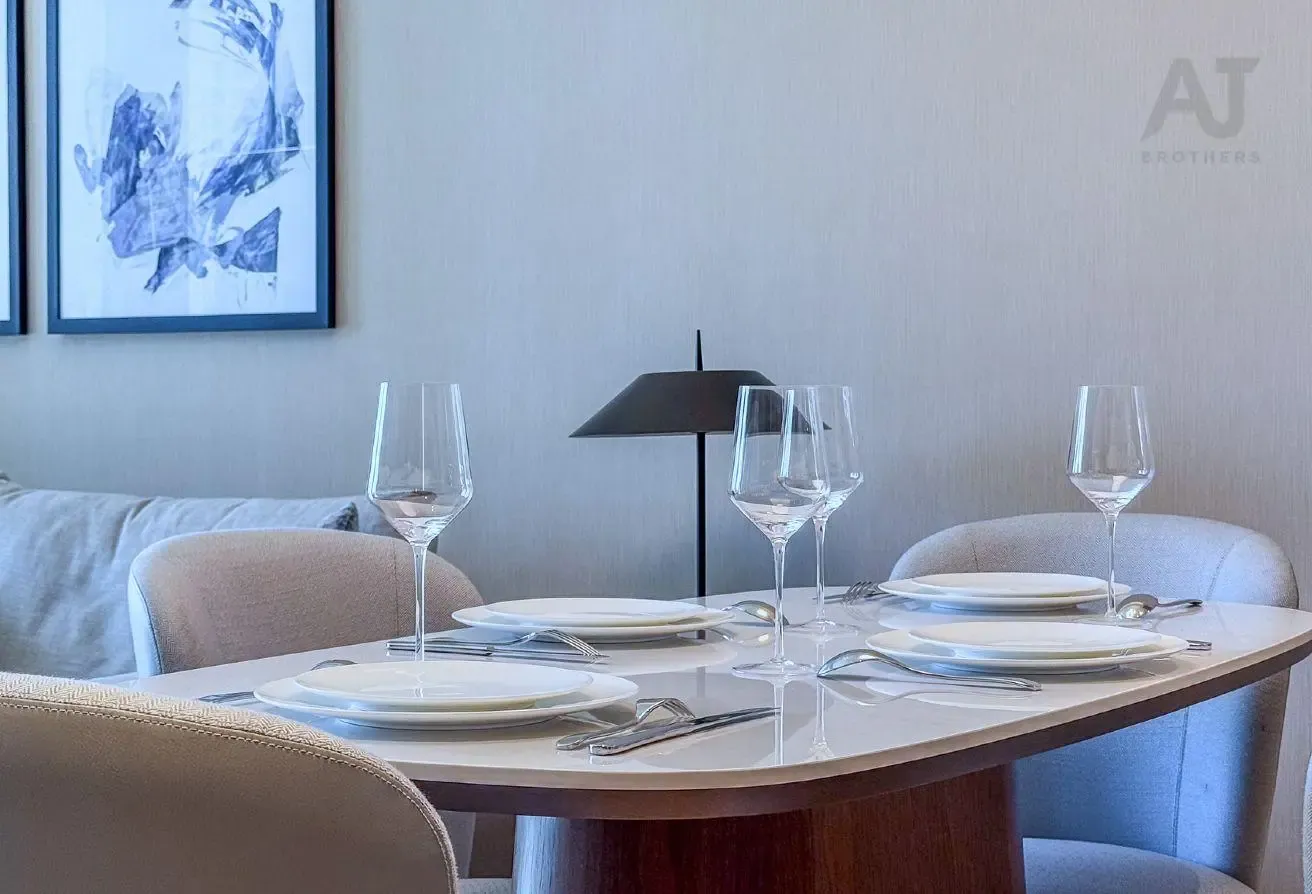 Premium Floor | Fully Equipped | Bills Inclusive!!