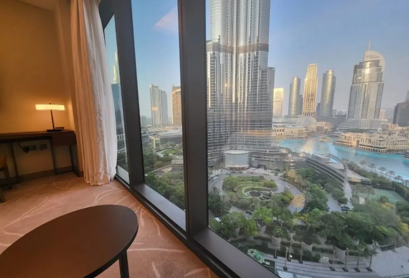 Luxury Apt with Stunning Burj Khalifa and Fountain
