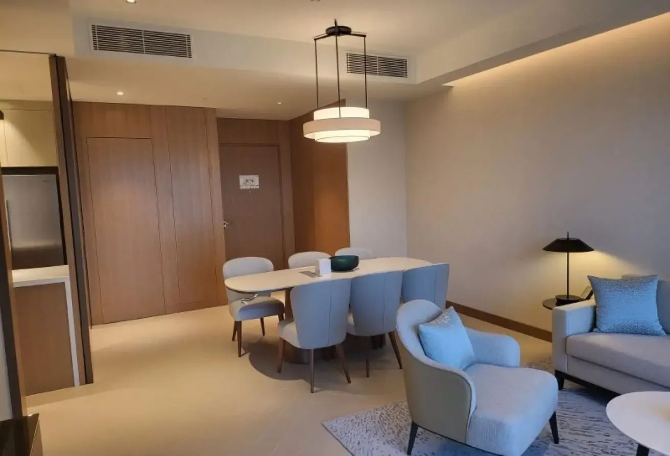 Luxury Apt with Stunning Burj Khalifa and Fountain