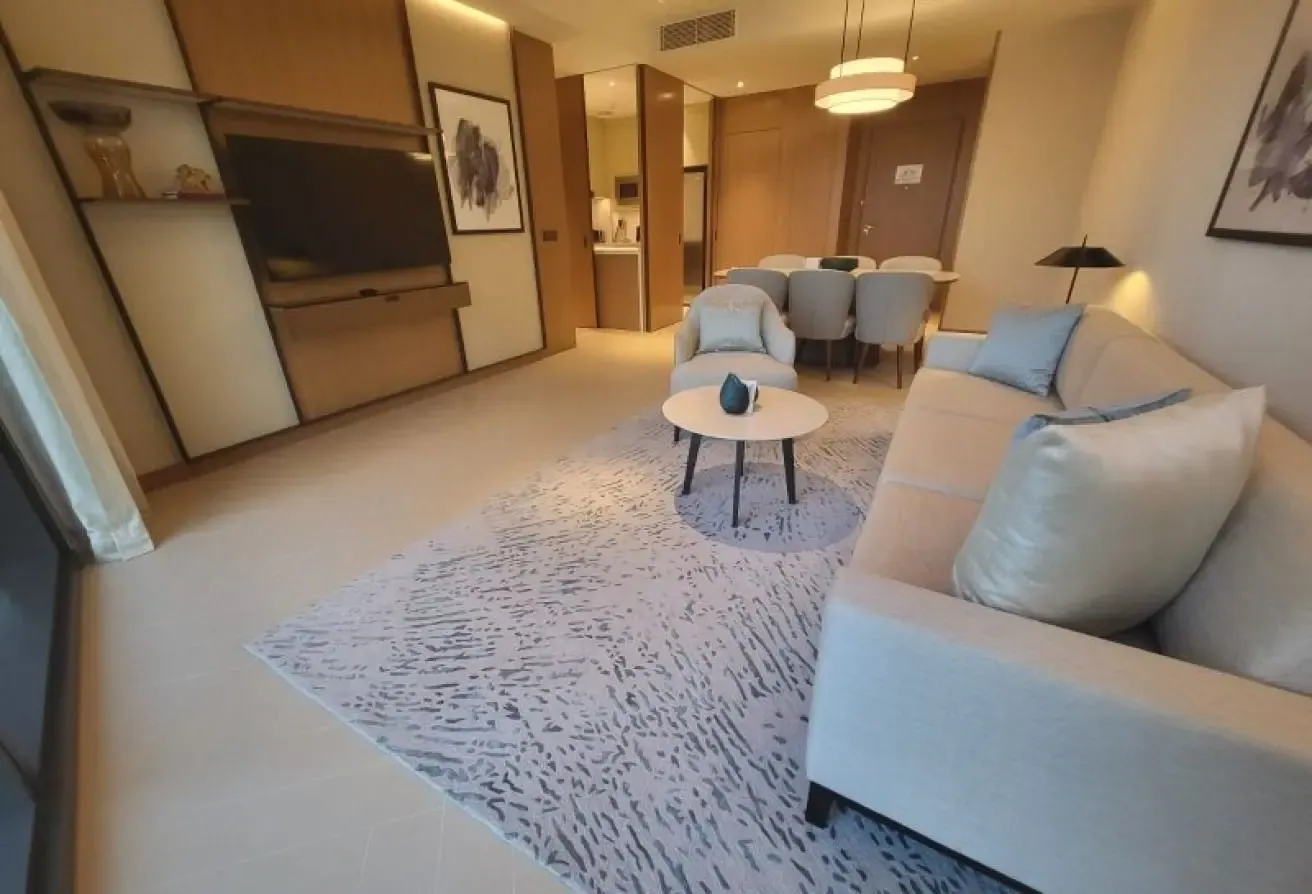 Luxury Apt with Stunning Burj Khalifa and Fountain
