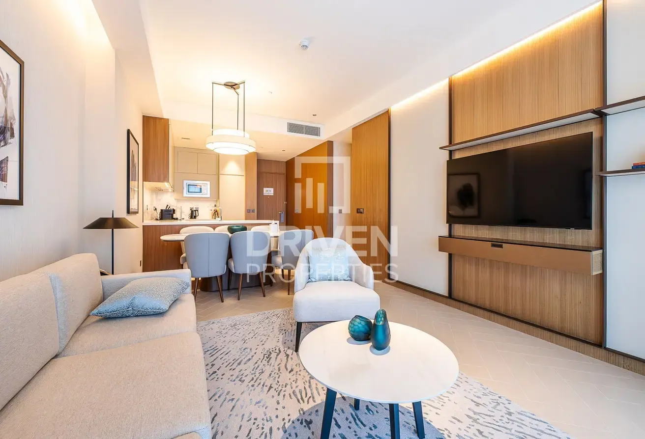 Excellent Condition | High Floor | Vacant