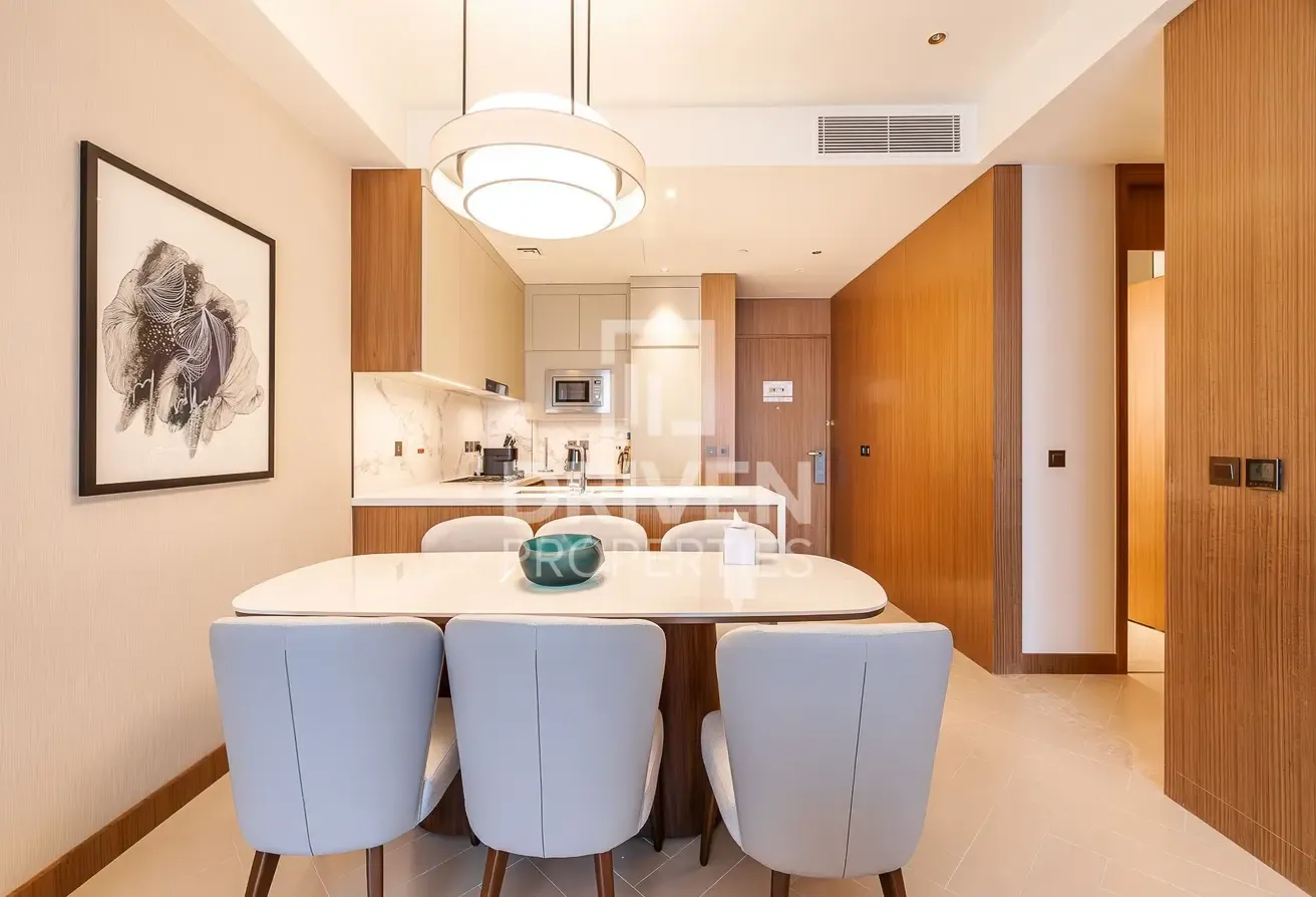 Excellent Condition | High Floor | Vacant