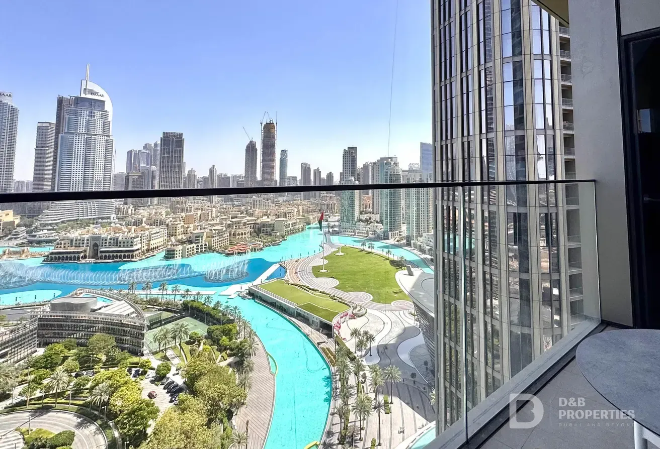 BURJ AND FOUNTAIN VIEWS | LUXURY LIVING