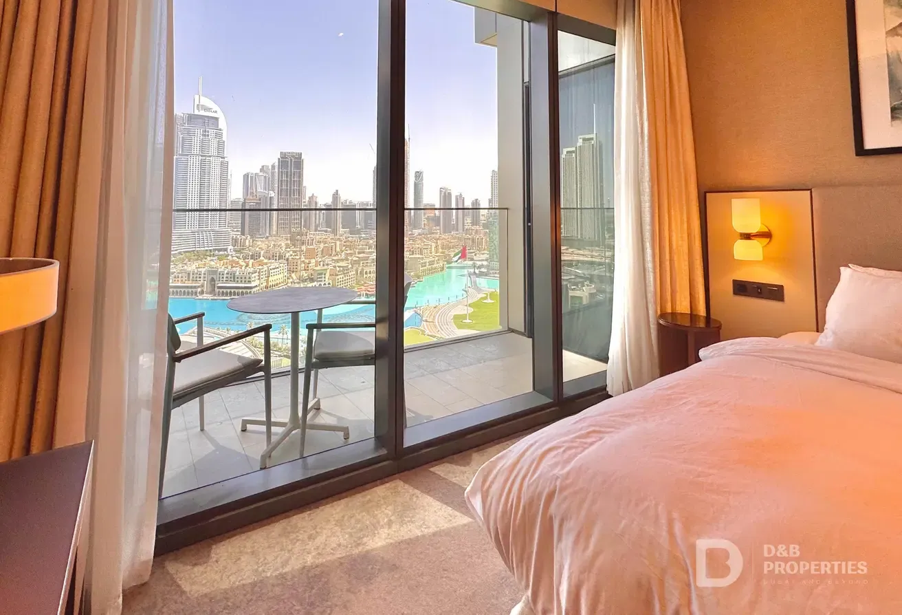 BURJ AND FOUNTAIN VIEWS | LUXURY LIVING