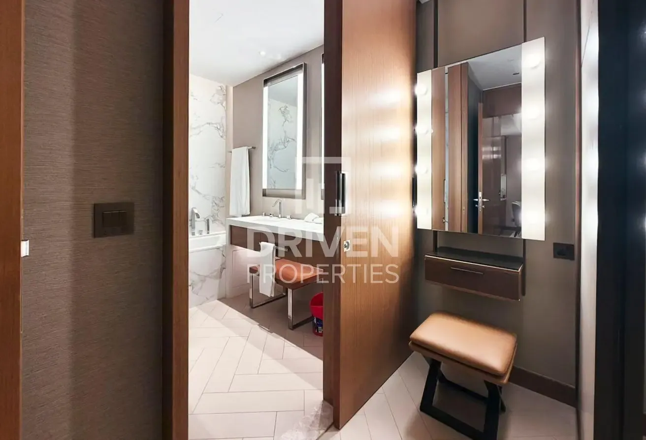 Blvd and Sea View | Vacant | Downtown Living