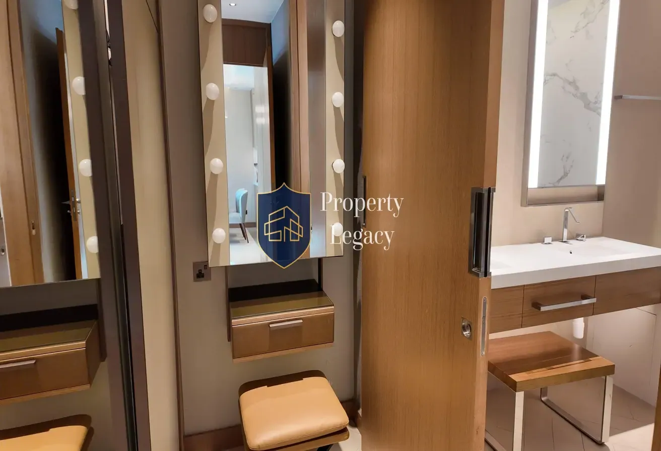 Vacant | Furnished | Skyline View | 6 Month Option