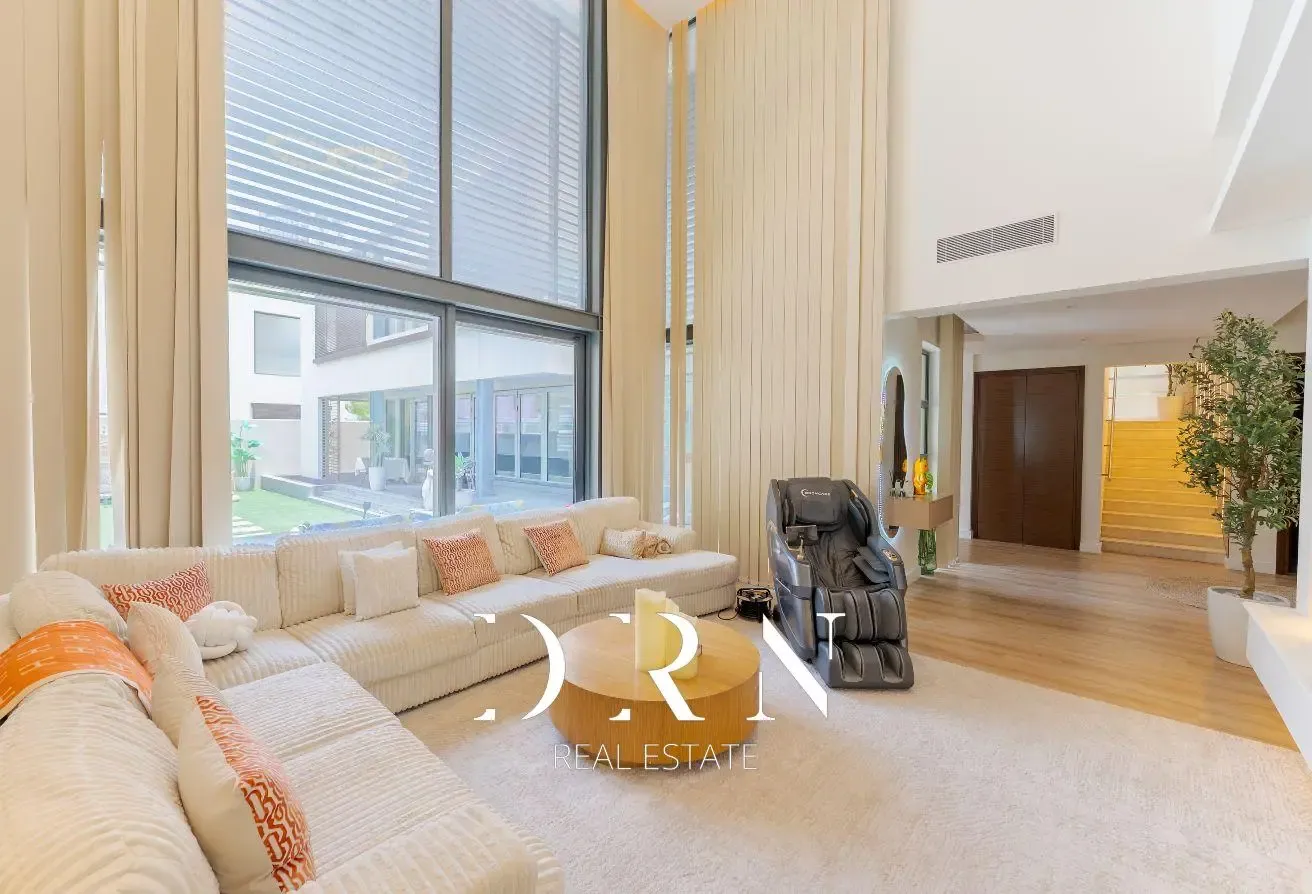 Beautifully Furnished | Upgraded | Available