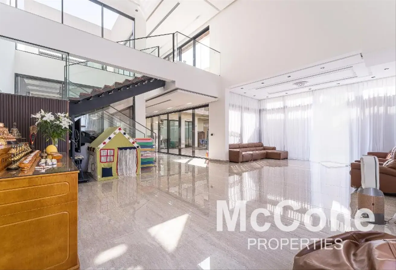Prime Location | Upgraded | Modern
