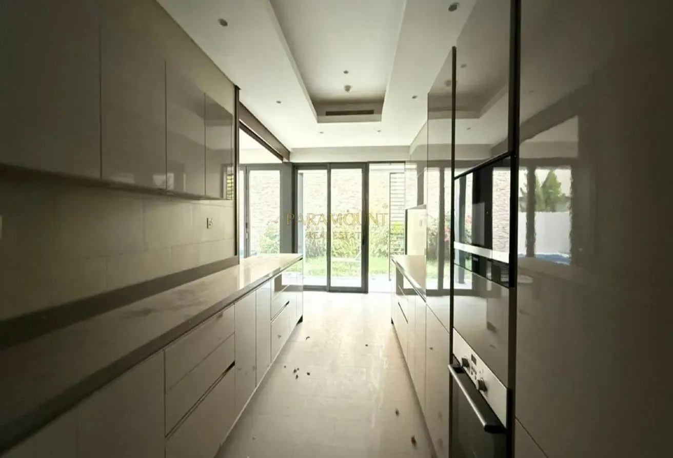 Exquisite Luxury Villa in Sobha Hartland | Partial