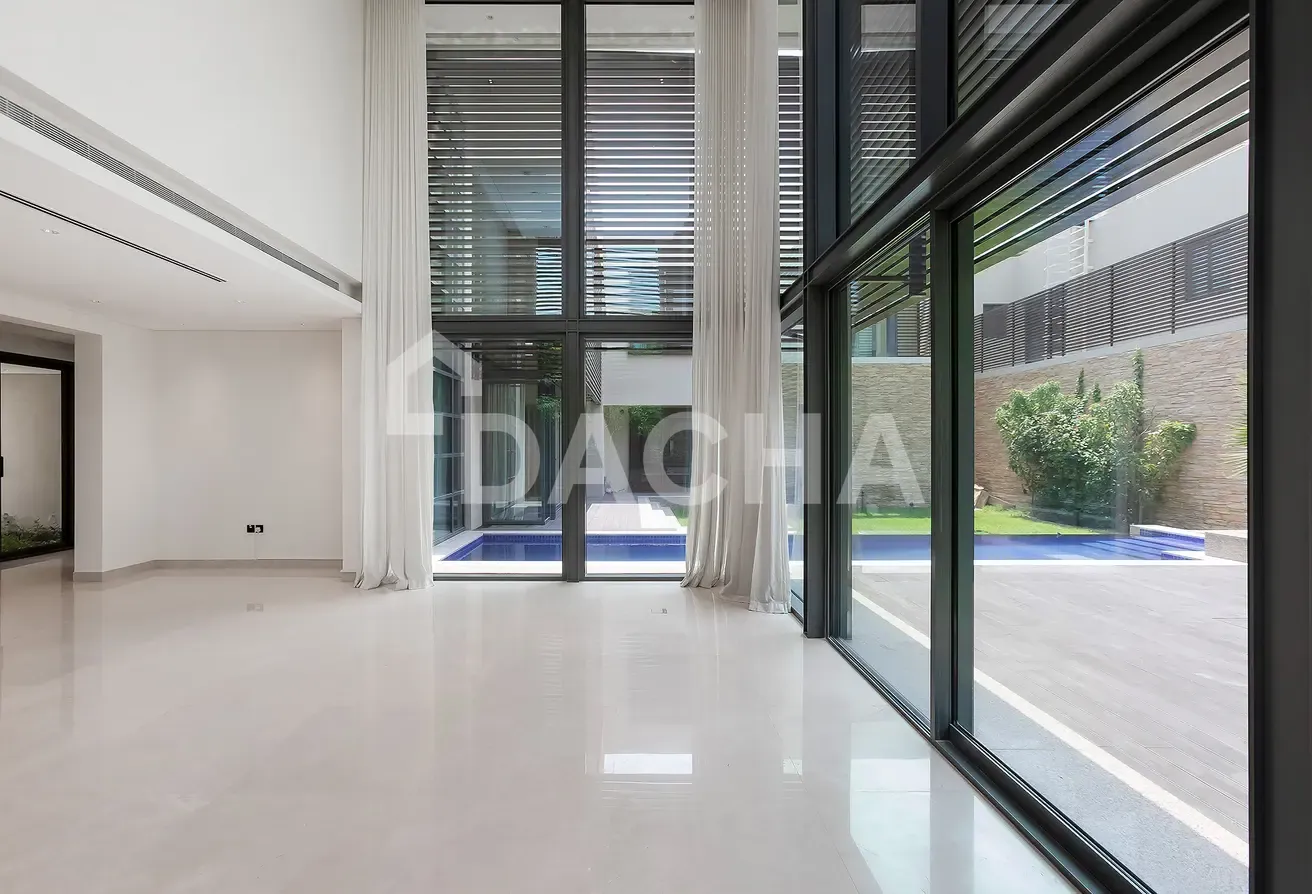 Private Lift | Beautiful Pool | High Ceilings