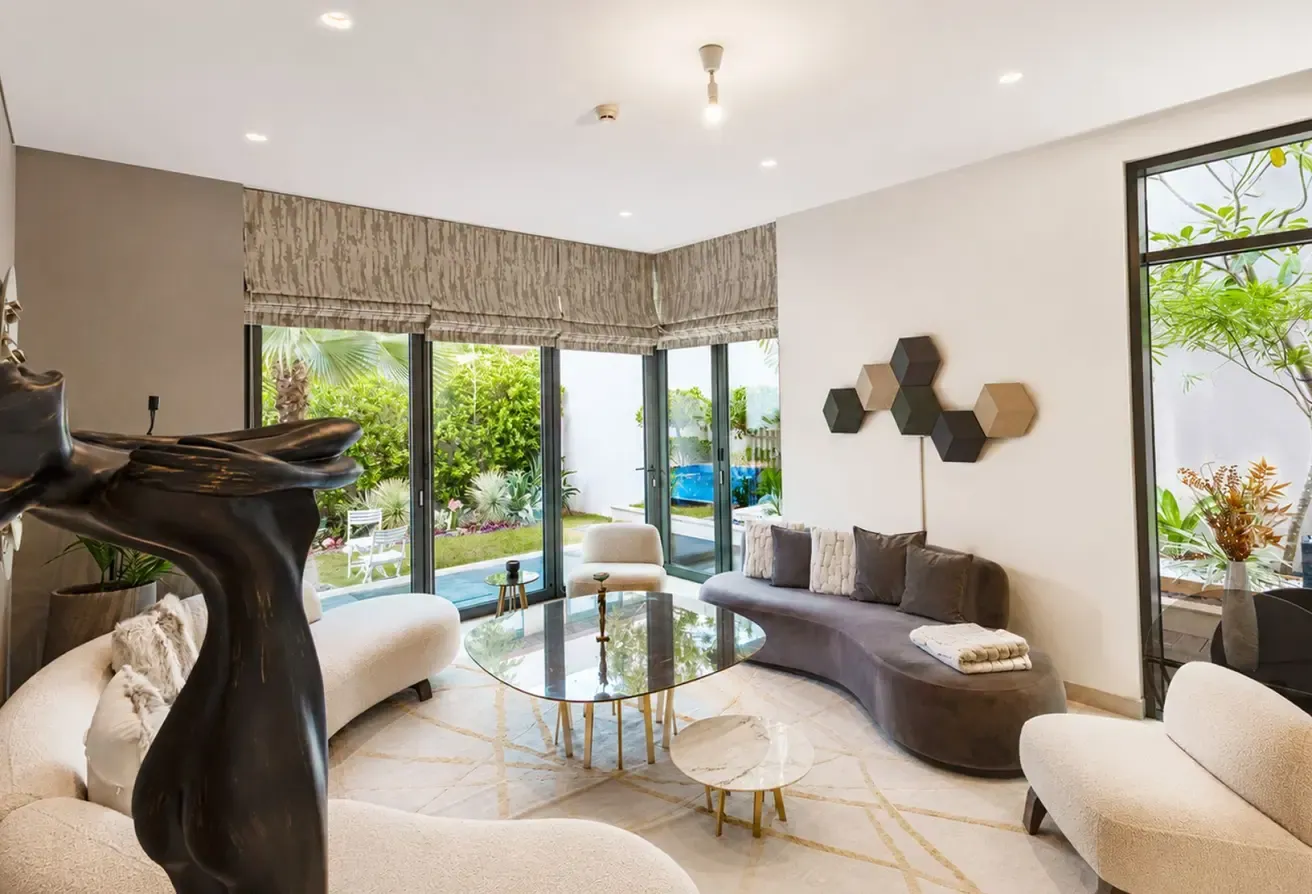Luxurious Villa |Furnished |Landscaped |Available