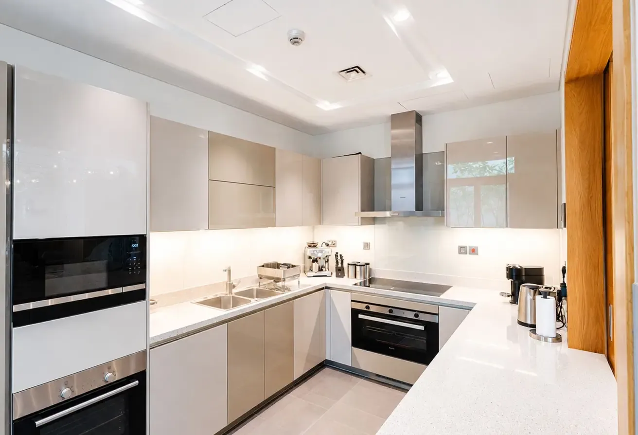 Luxurious Villa |Furnished |Landscaped |Available