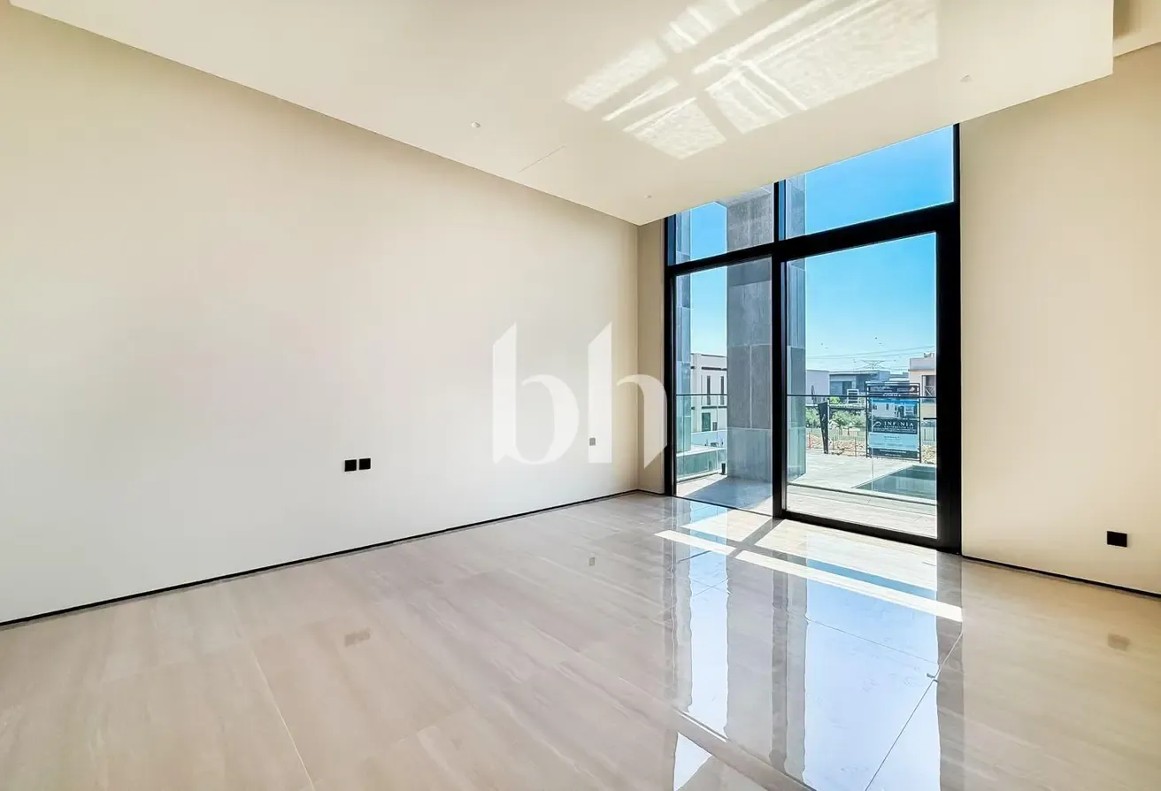 Exceptional Villa | High end Finishes | Brand New