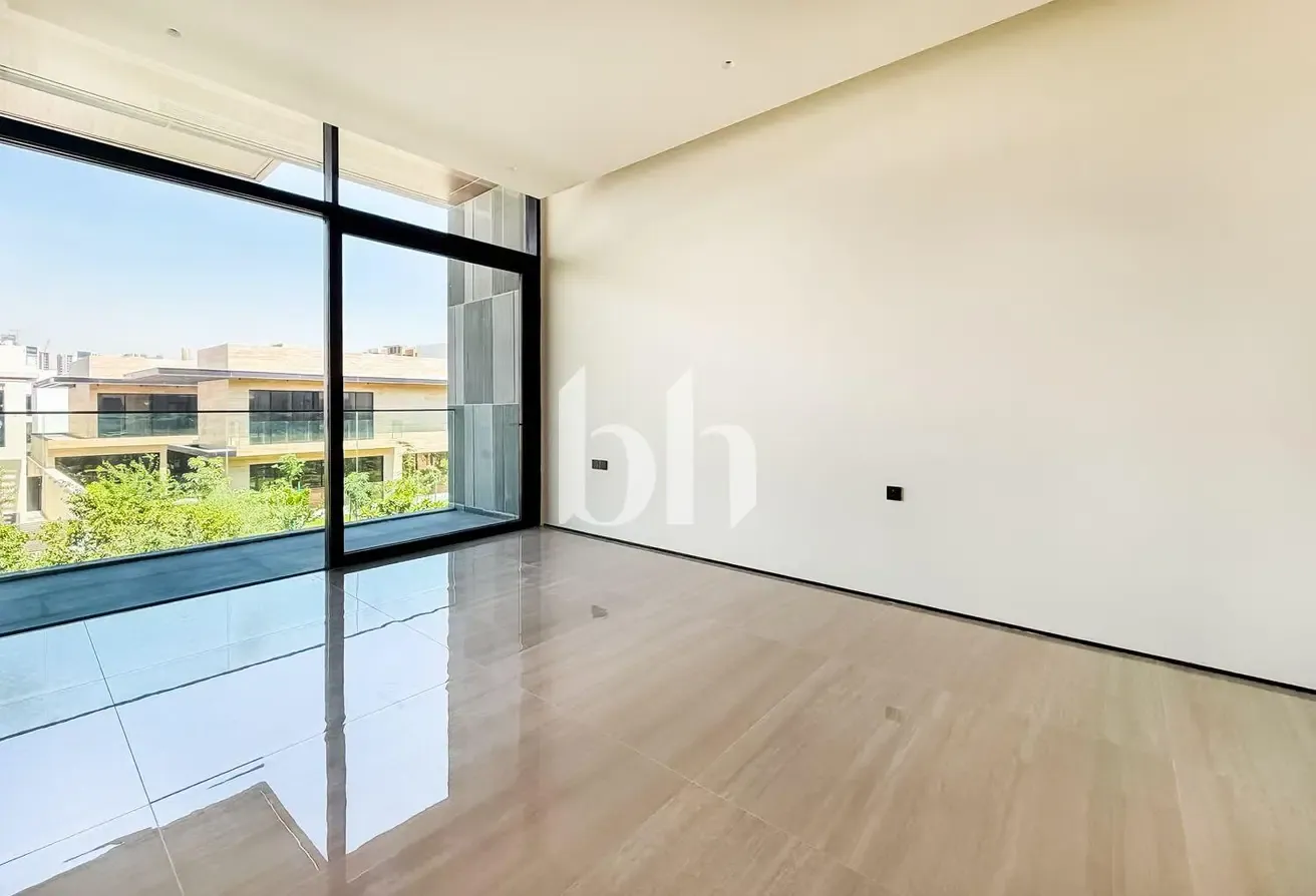 Exceptional Villa | High end Finishes | Brand New