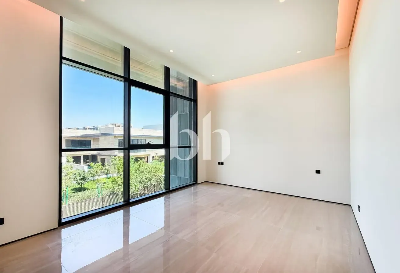 Exceptional Villa | High end Finishes | Brand New