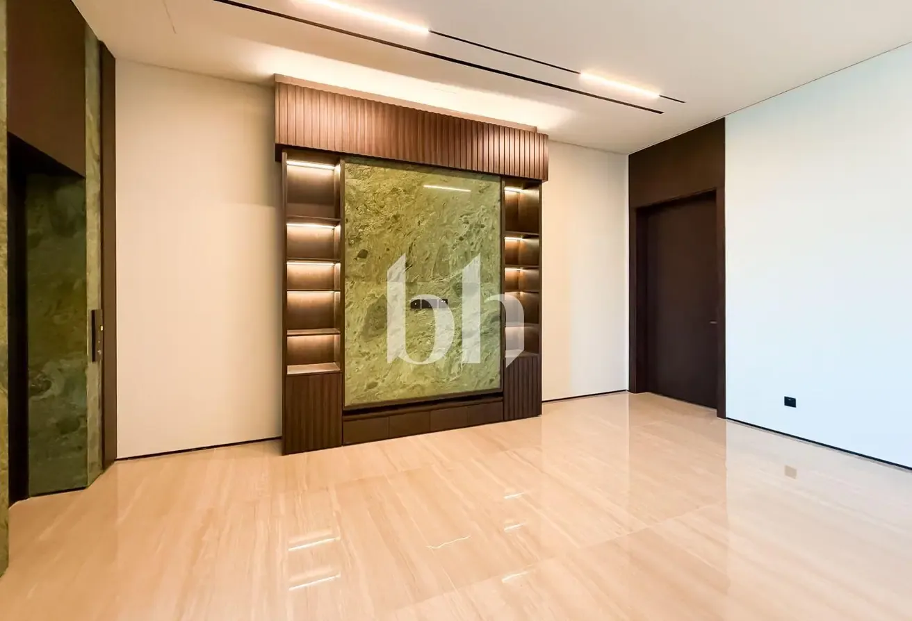 Exceptional Villa | High end Finishes | Brand New