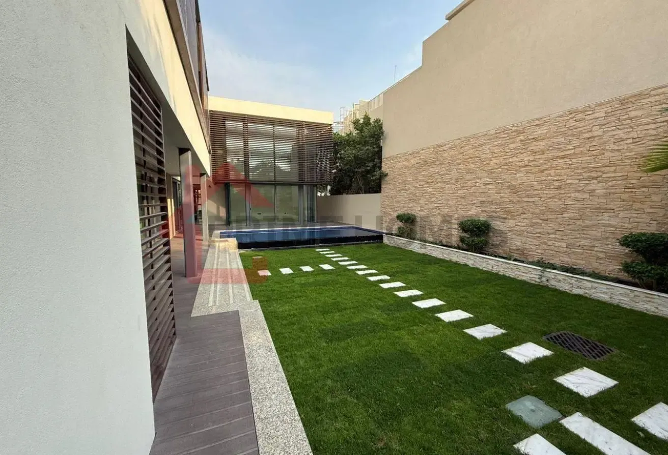 Corner Villa | Best Location | Unique Layout