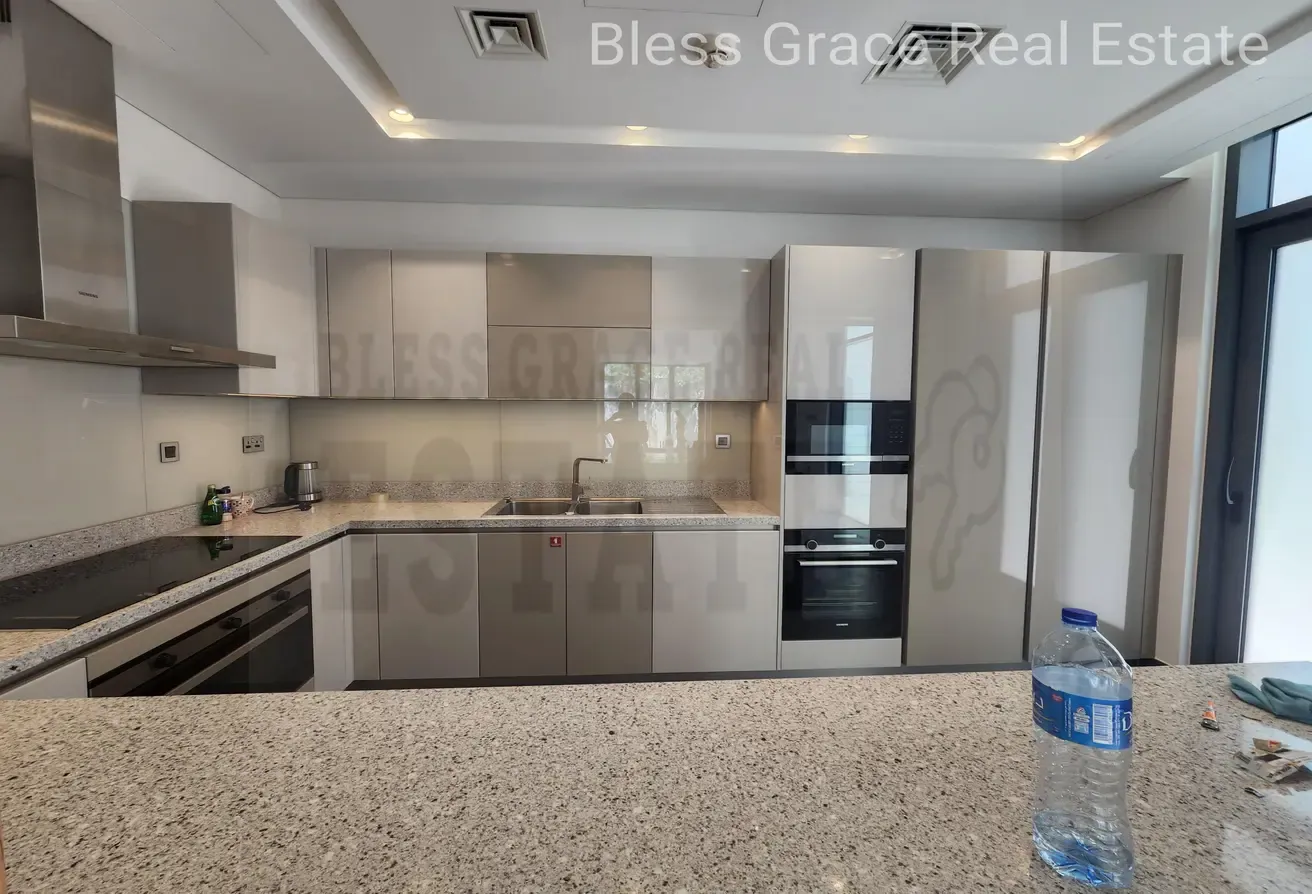 White goods| Near School | Best Quality| Corner
