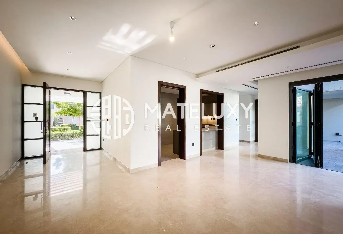 4BR Villa Plus Maid | Modern Villa | Vacant NOW