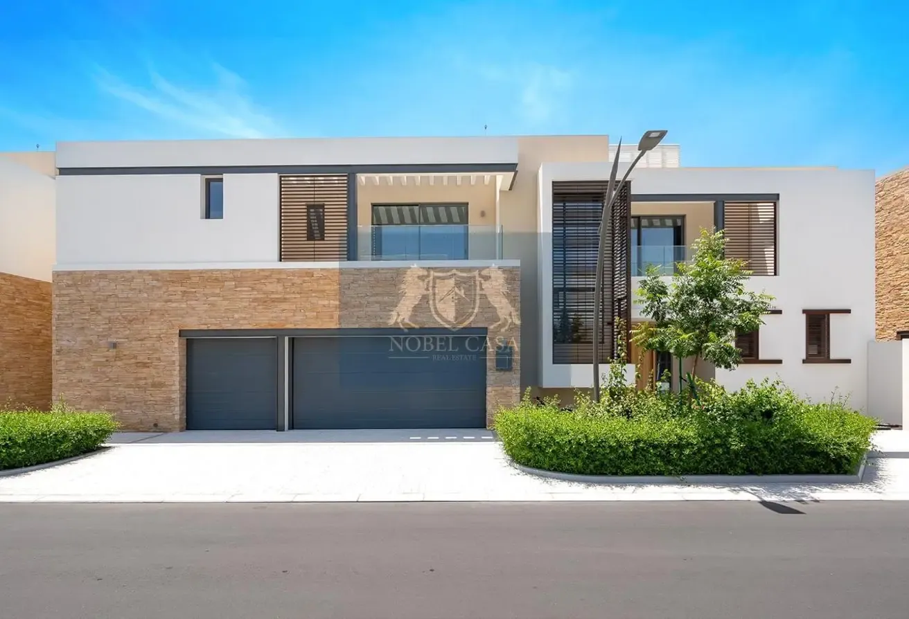Luxurious | Large Layout | Vacant Now