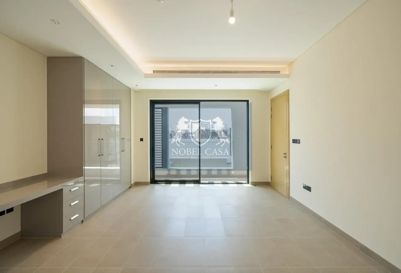 Luxurious | Large Layout | Vacant Now