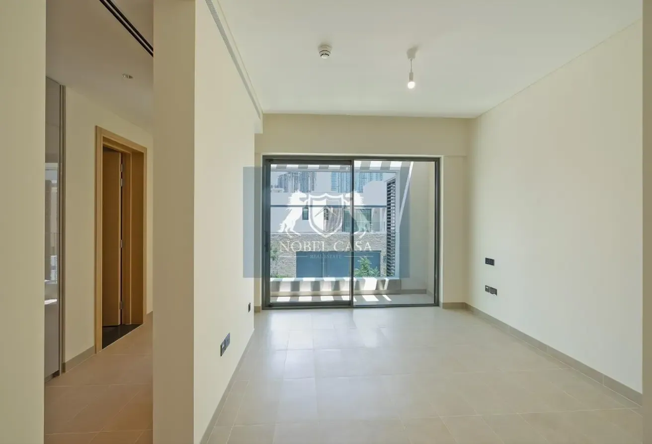 Luxurious | Large Layout | Vacant Now