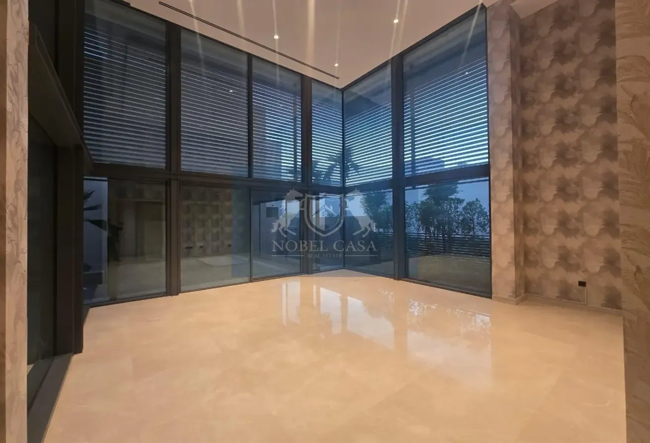 Luxurious | Large Layout | Vacant Now