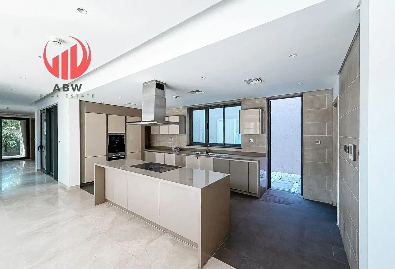 Elegant 5BR | Generous Layout | Move-In Ready