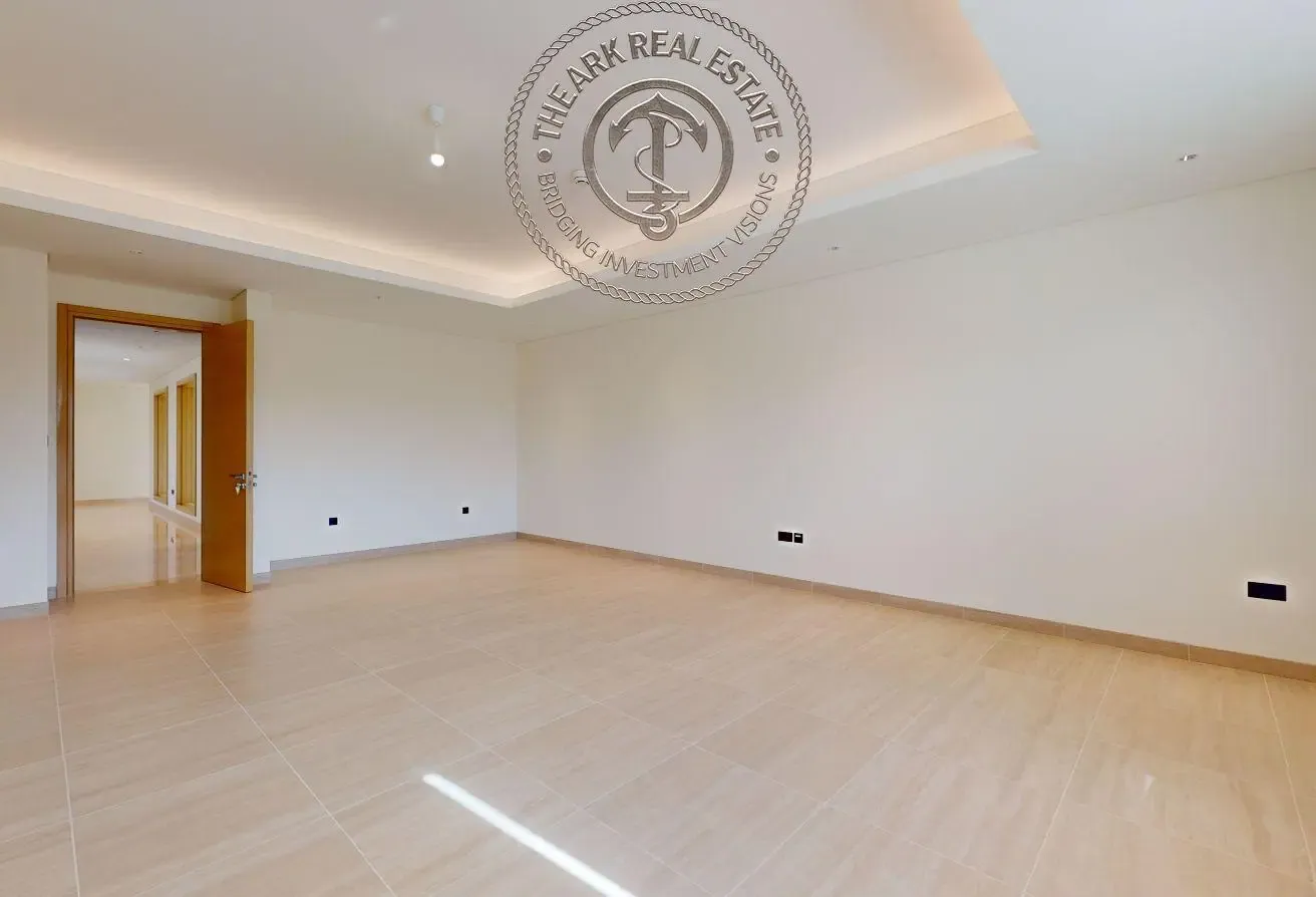 Waterfront 5BR Villa | Near Downtown Dubai