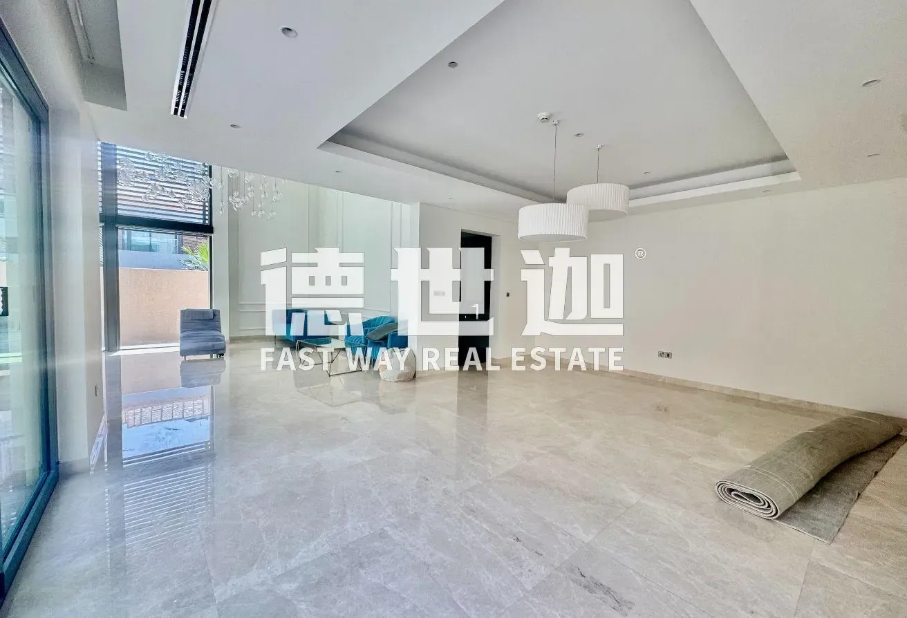 Vacant | Spacious | Privacy | Semi-furnished
