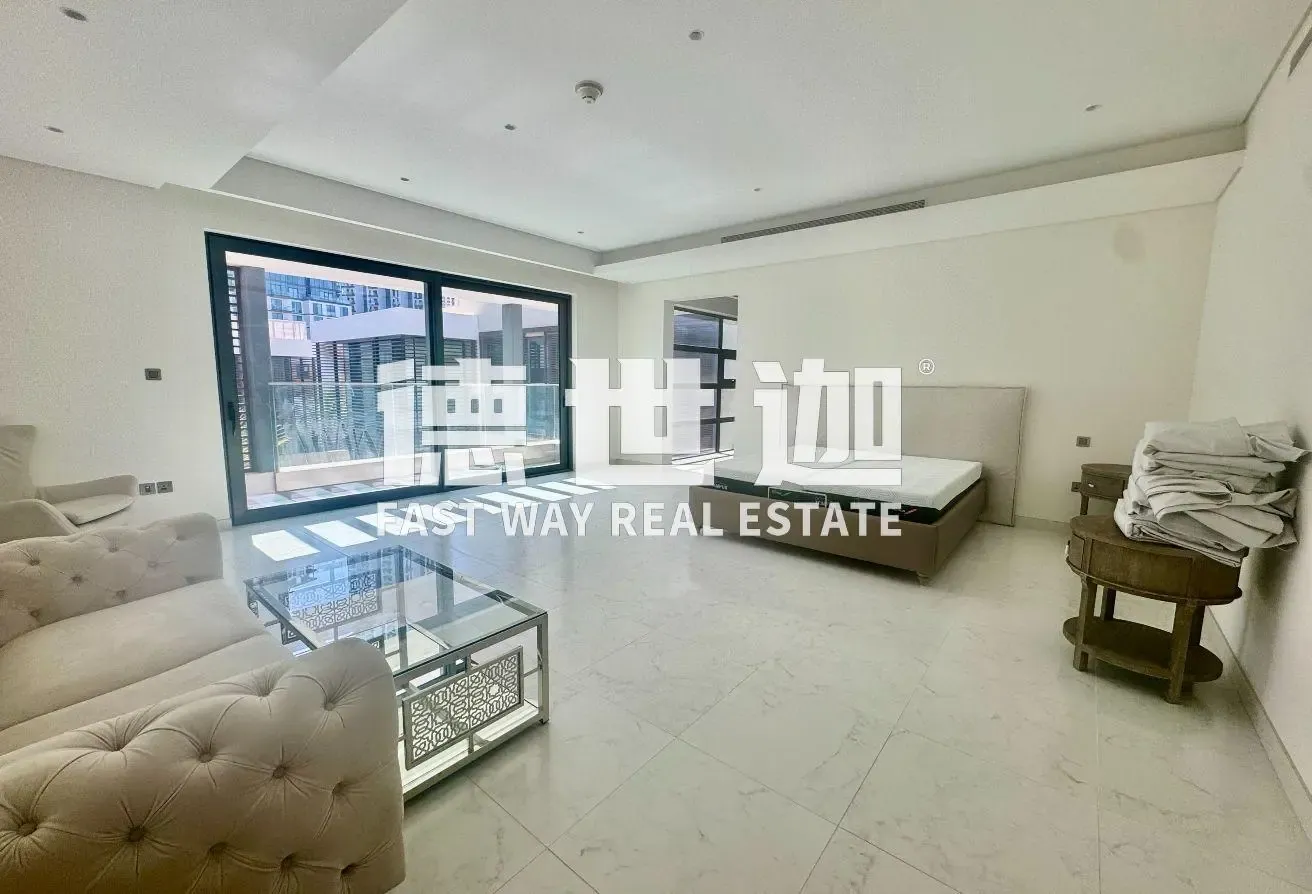 Vacant | Spacious | Privacy | Semi-furnished