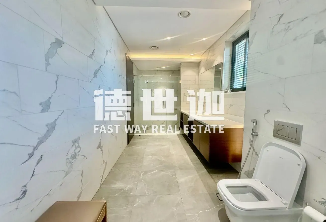 Vacant | Spacious | Privacy | Semi-furnished