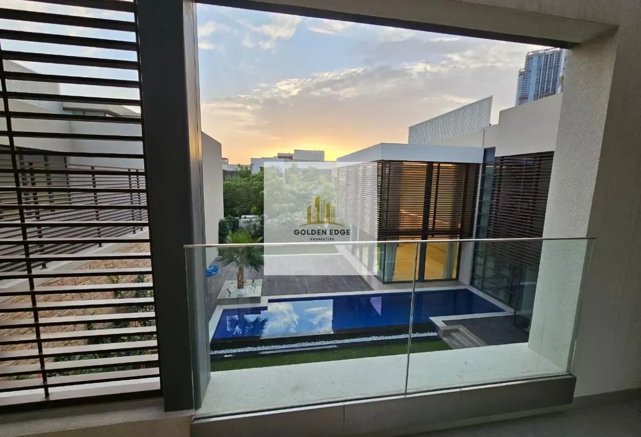 PRIVATE POOL | PRIME LOCATION | BRIGHT UNIT |