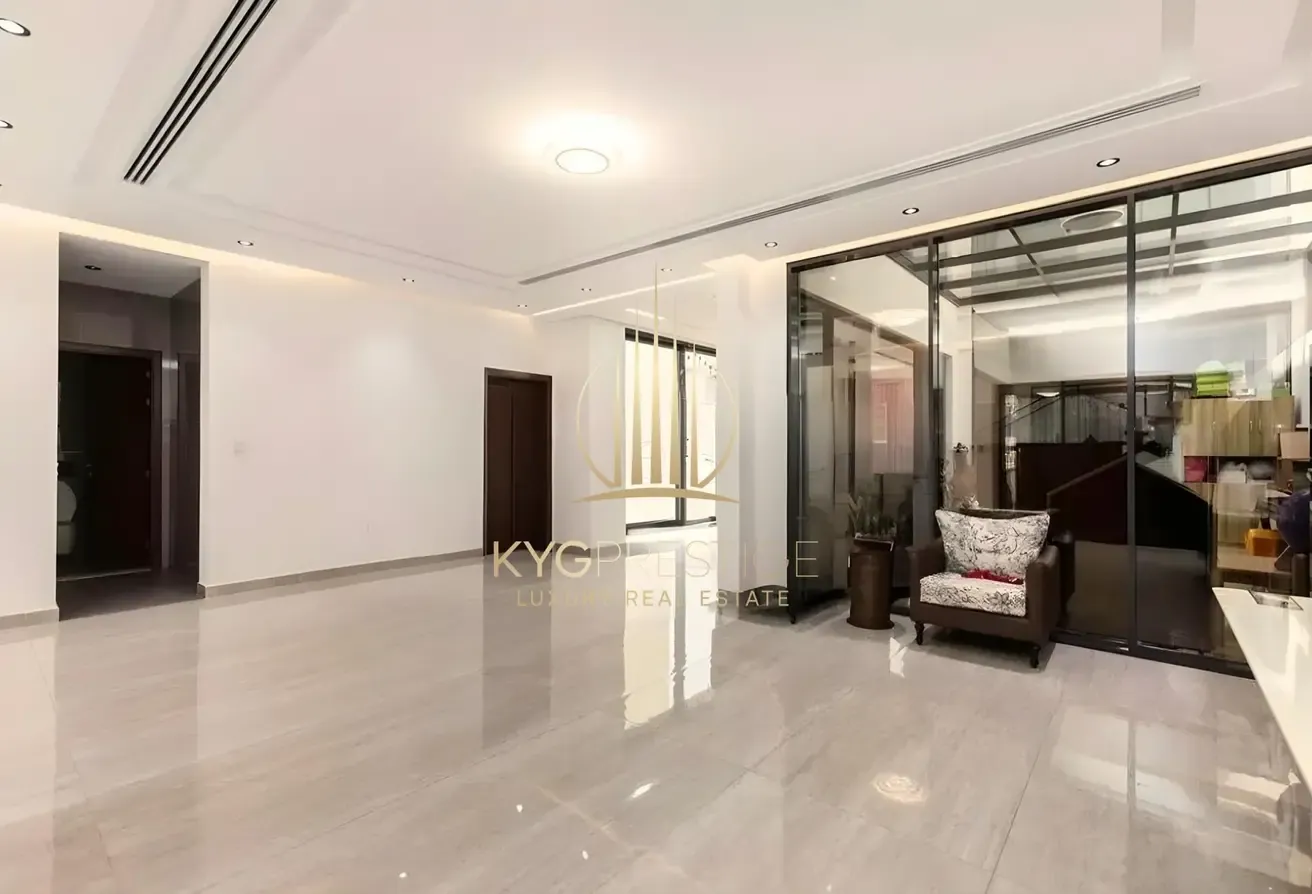 Luxury 5BR + Maid Villa | Massive Layout | Vacant