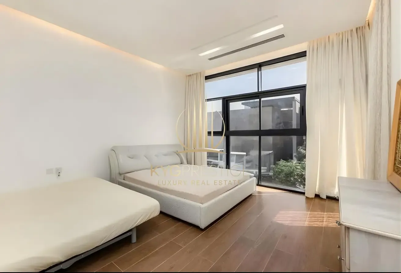 Luxury 5BR + Maid Villa | Massive Layout | Vacant