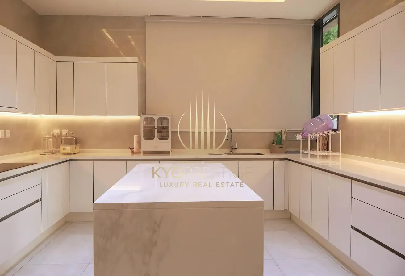 Luxury 5BR + Maid Villa | Massive Layout | Vacant